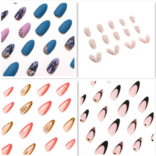Black Rhinestone Love Wearing Nails