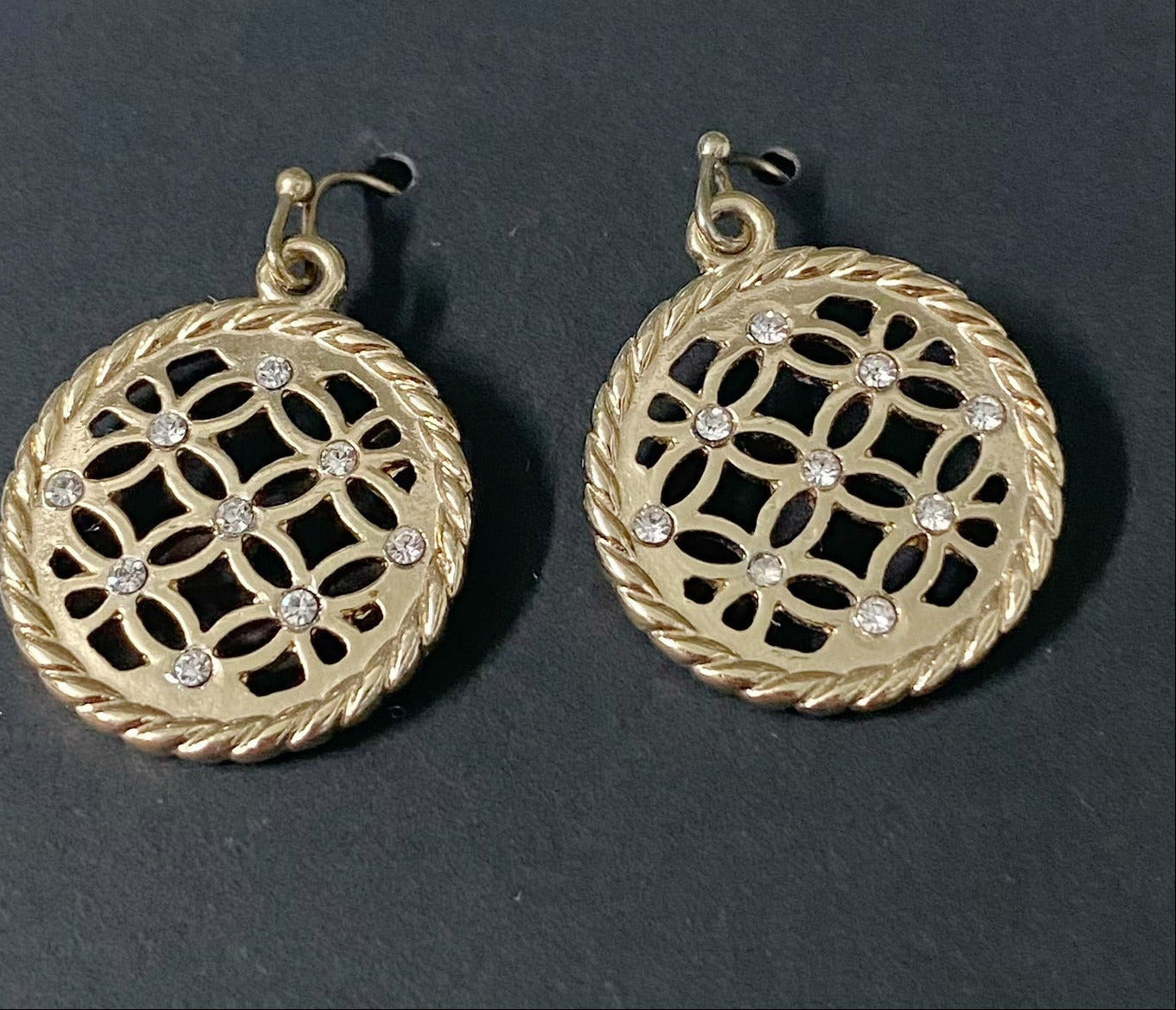 Gold Tone Women Earrings - TTP