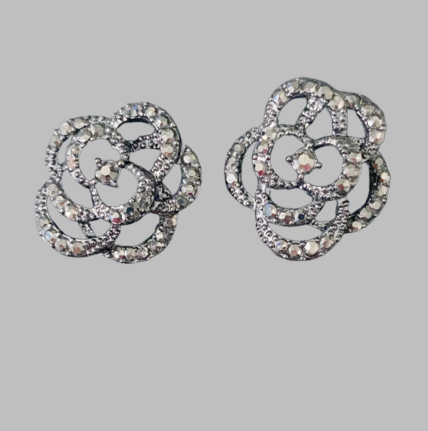 Camellia Flower Earrings - TTP