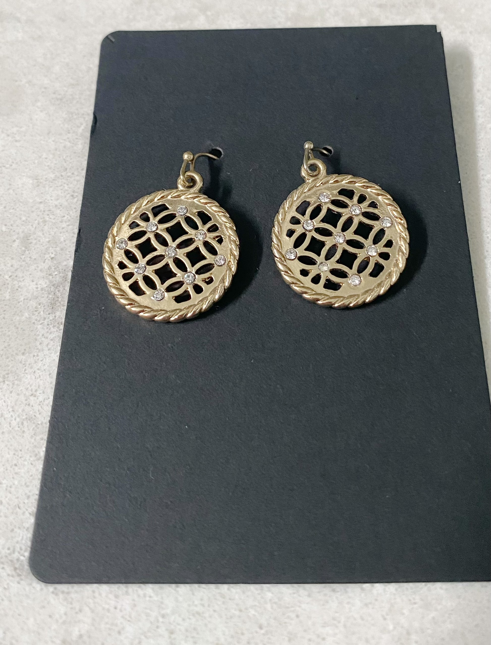 Gold Tone Women Earrings - TTP