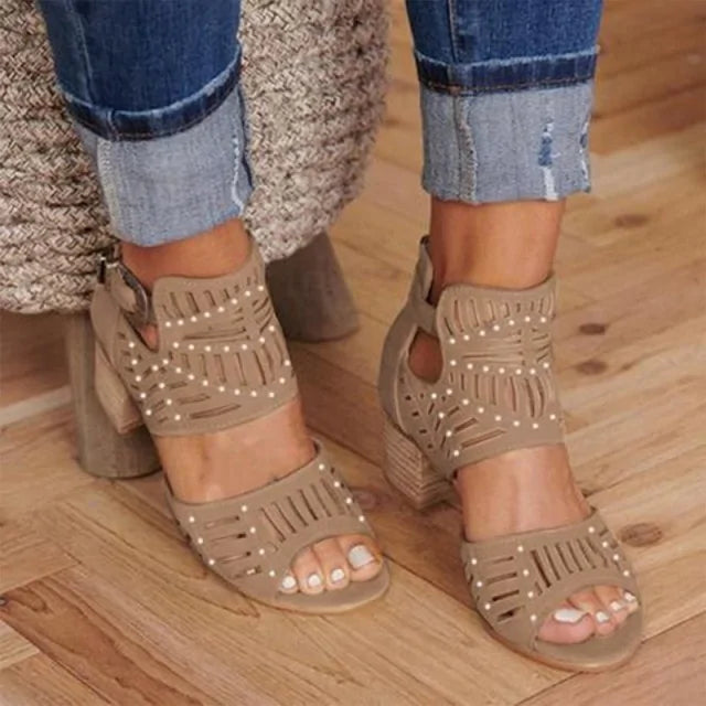 Vintage Hollow Out Sandals - TTP