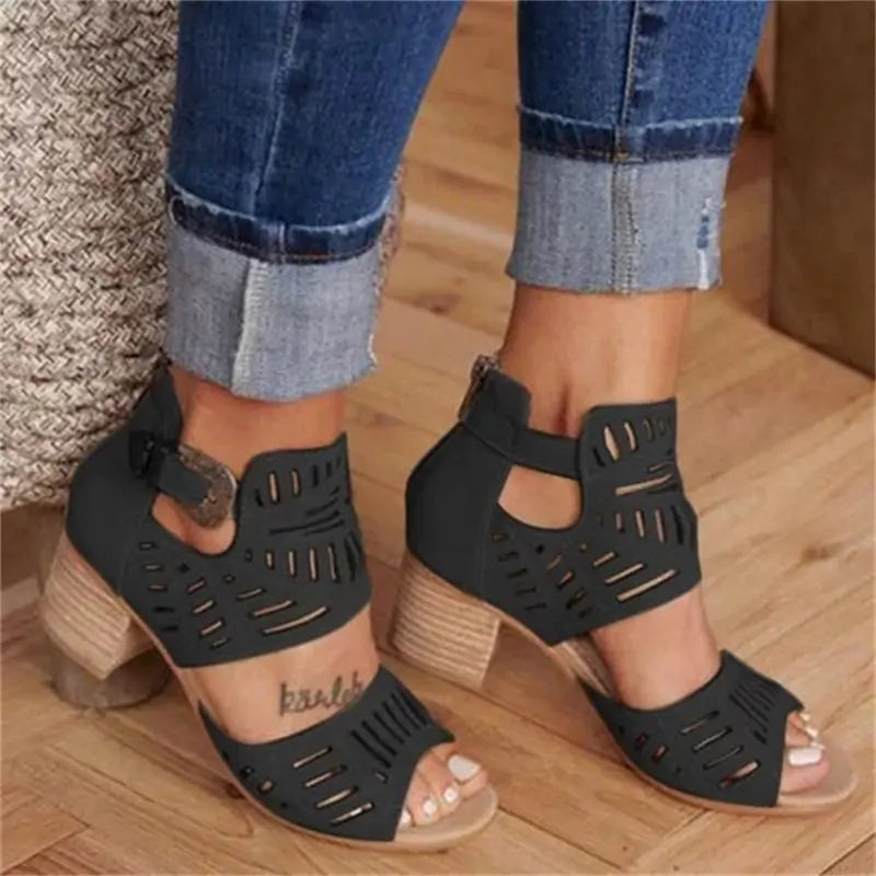 Vintage Hollow Out Sandals - TTP