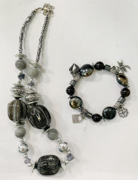 Beaded Necklace & Bracelet - TTP