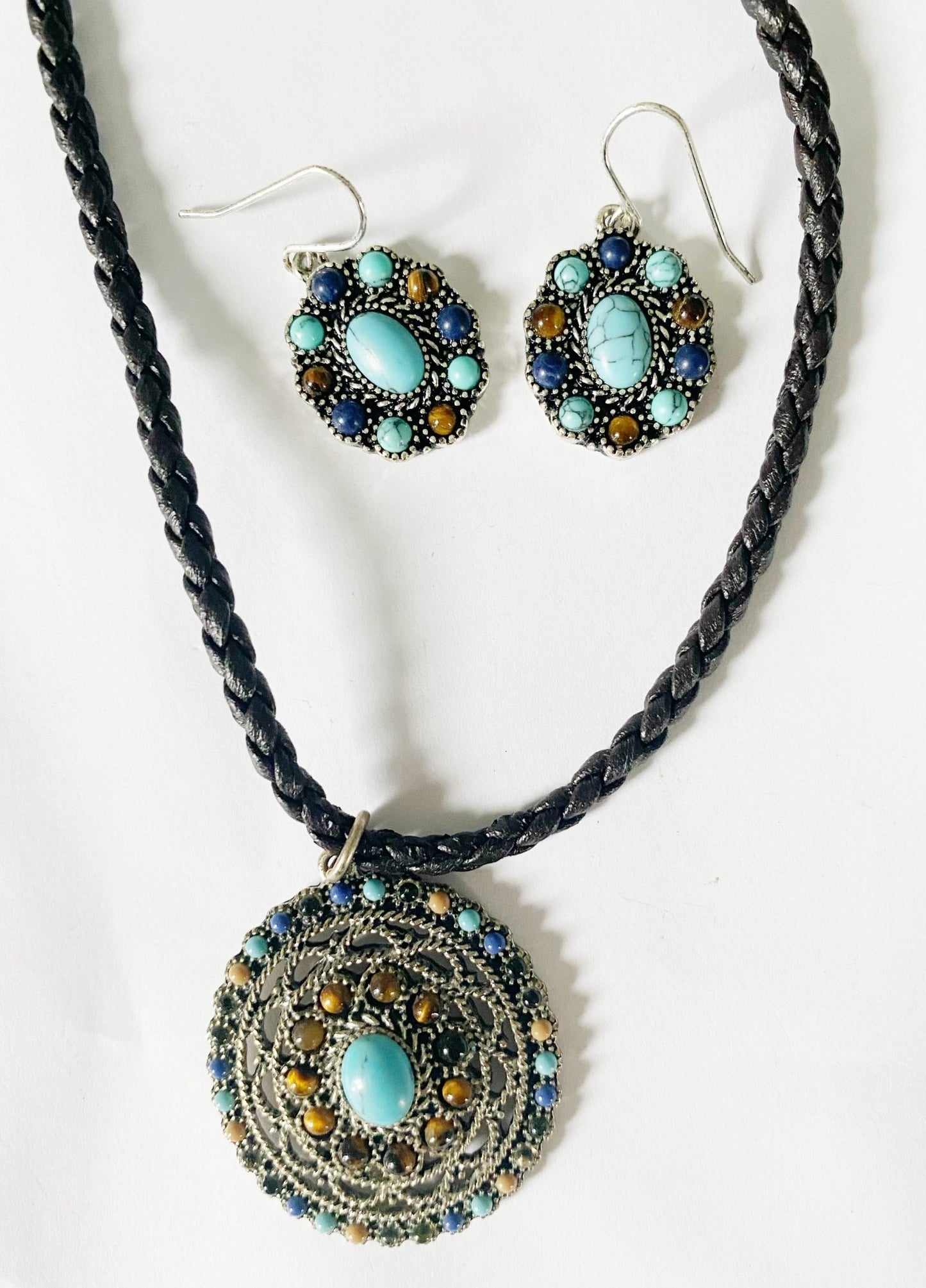 Beaded Necklace & Earrings - TTP